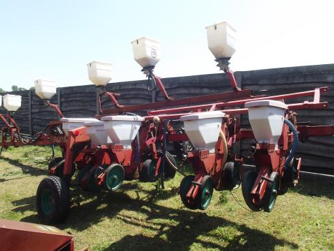 Kverneland Optima vetőgép bontott alkatrészei eladók