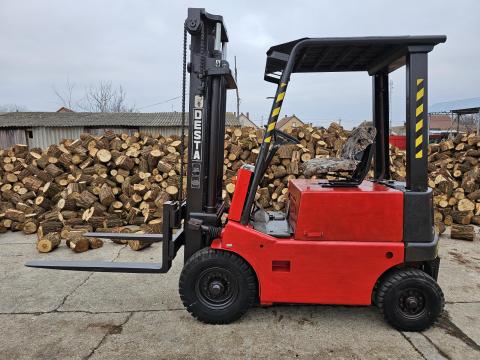 Desta dízel 2 tonnás villástargonca, targonca eladó Desta dízel 2 tonnás villástargonca, targonca eladó