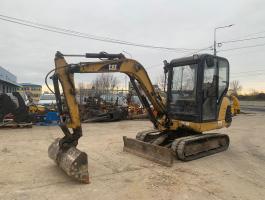 Caterpillar 302.5 minikotró