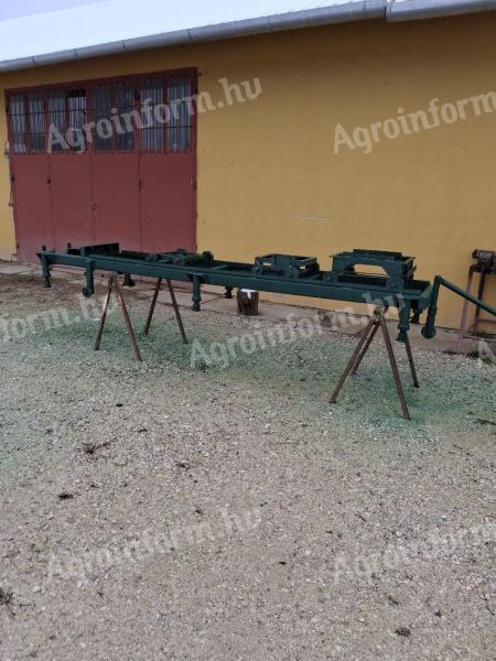 Traktor széthúzó pad eladó