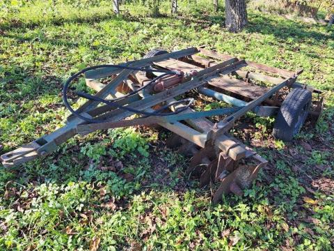 Tárcsa eladó - 2,8 m munkaszélességű, elől csipkés vontatott X tárcsa