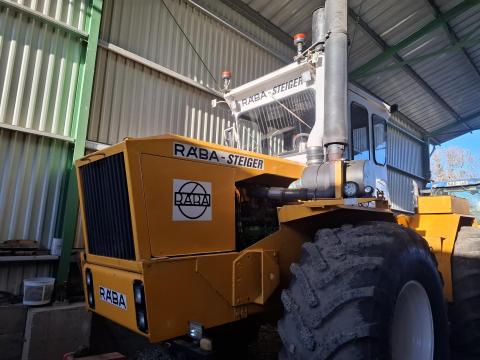 Rába Steiger traktor eladó – John Deere motorral
