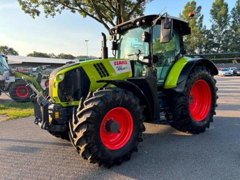 Claas Arion 630 C-Matic Cebis traktor eladó 860 üzemórával