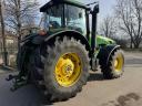 John Deere 8330