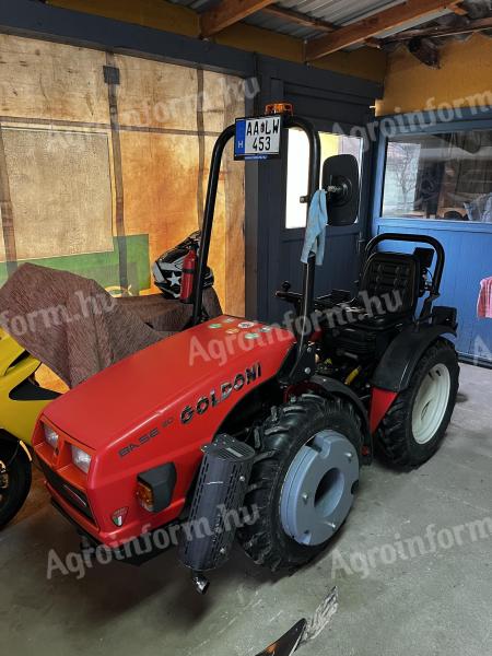 Goldoni Base 20 kistraktor eladó megkímélt állapotban, gyári pótkocsi húzóval