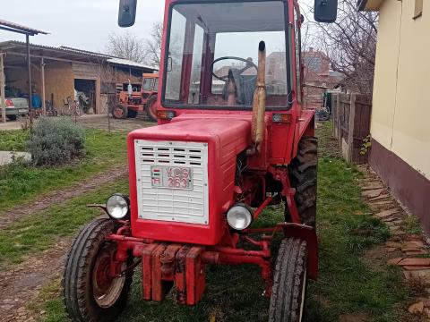 T 25A traktor eladó, felújított állapotban