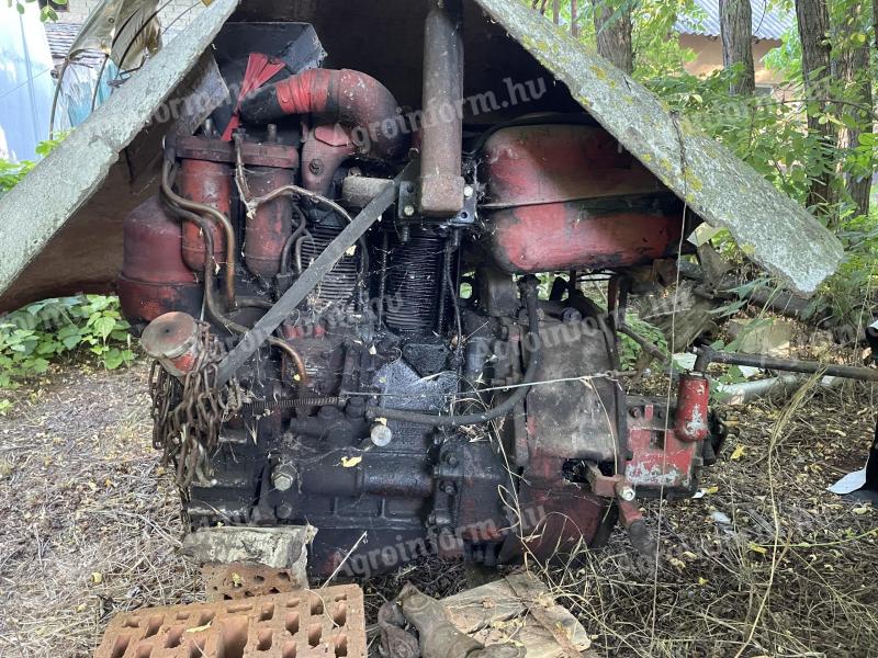 T25 dízelmotorok és alkatrészek eladók