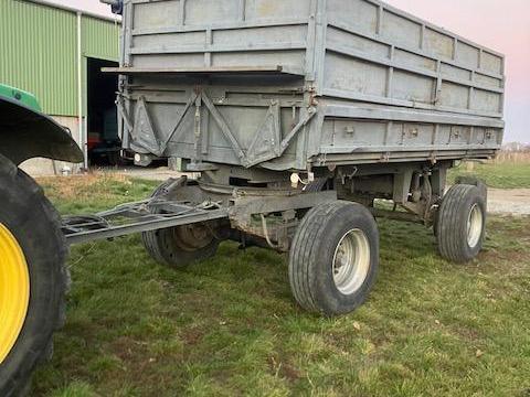 BSS pótkocsi eladó – 12 tonnás billenős pótkocsi