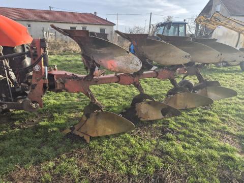 Gregoire Besson 3+1 fejes eke eladó, sok új kopóalkatrésszel