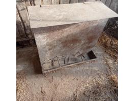 Sertés önetető eladó Kiskunfélegyházán