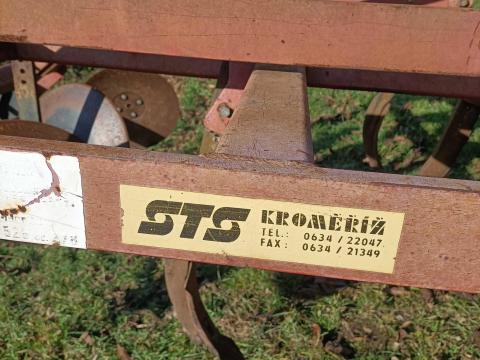 5késes 1sor tárcsa hengerrel szerelt Gruber eladó 5késes 1sor tárcsa hengerrel szerelt Gruber eladó