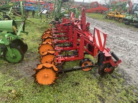 KONGSKILDE 6 SOROS RUGÓSKAPÁS SORKÖZMŰVELŐ KULTIVÁTOR