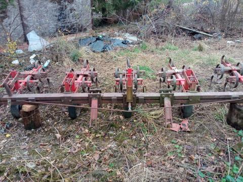 Sorközművelő kultivátor eladó – 4 soros, bővíthető, műtrágyaszóróval Sorközművelő kultivátor eladó – 4 soros, bővíthető, műtrágyaszóróval