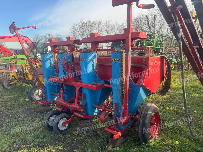 GRUSE 4 SOROS KANALAS BURGONYAVETŐGÉP,  BURGONYAÜLTETŐ