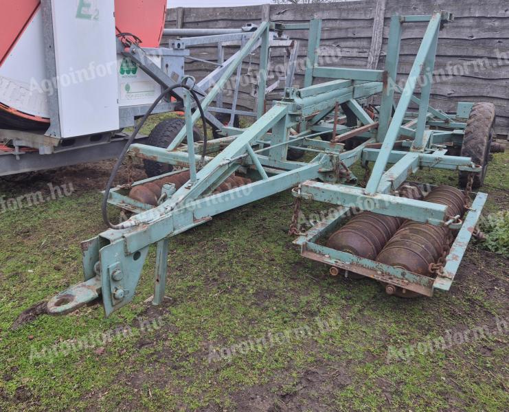 Eladó 6 m-es vontatott siklócsapágyas gyűrűs henger