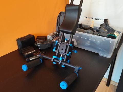 Kamera válltámasz,  DSLR shoulder rig dupla markolattal