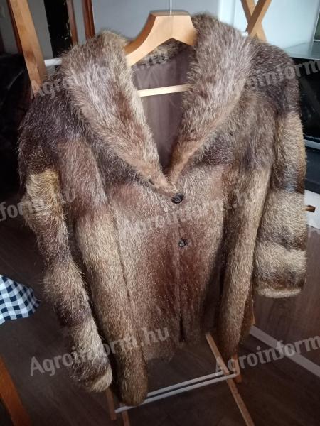 Női,  kiváló állapotú szőrmebunda eladó