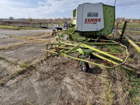 Claas rollant 66 bálázó,  rendsodró