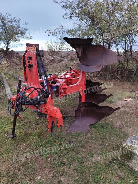 Eladó Gregoire Besson RWB7 4+1 fejes váltvaforgató eke