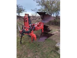 Eladó Gregoire Besson RWB7 4+1 fejes váltvaforgató eke