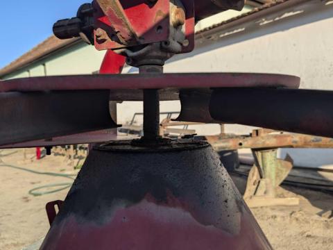 Egytárcsás műtrágyaszóró Egytárcsás műtrágyaszóró