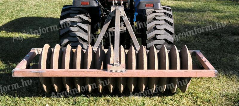 Eladó gyűrűshenger kistraktor után