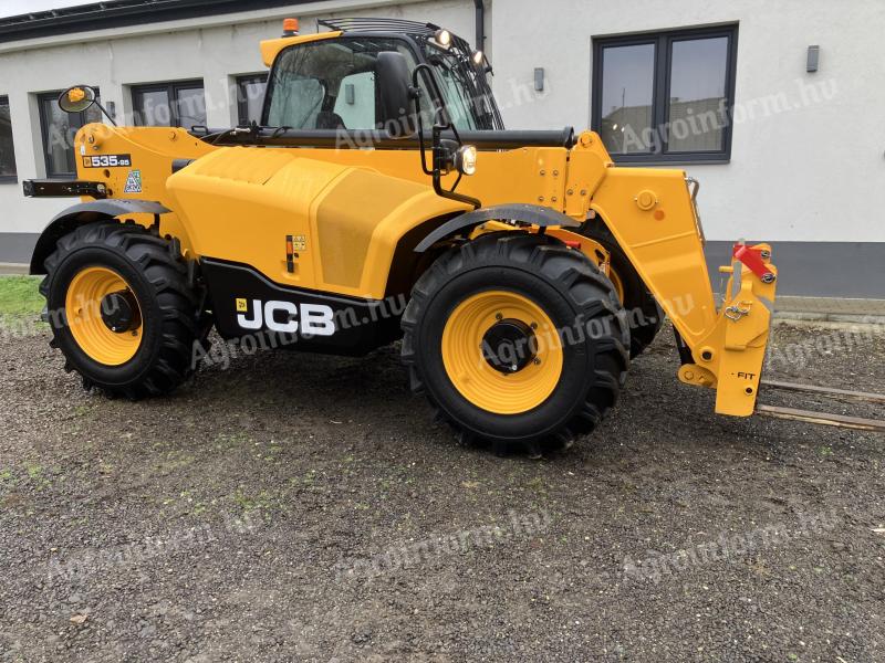 JCB 535-95 teleszkópos rakodógép,  280 üzemóra,  2023. 11 hó