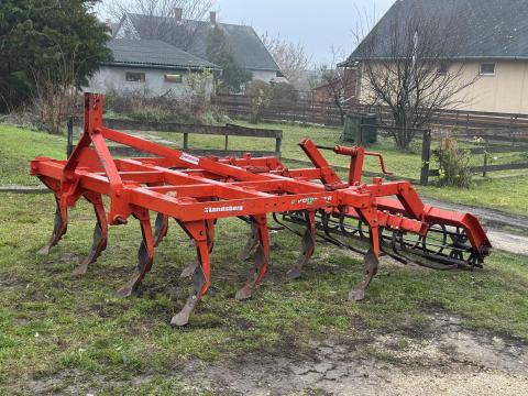 PÖTTINGER Landsberg 220 - 9-11 késes grúber PÖTTINGER Landsberg 220 - 9-11 késes grúber