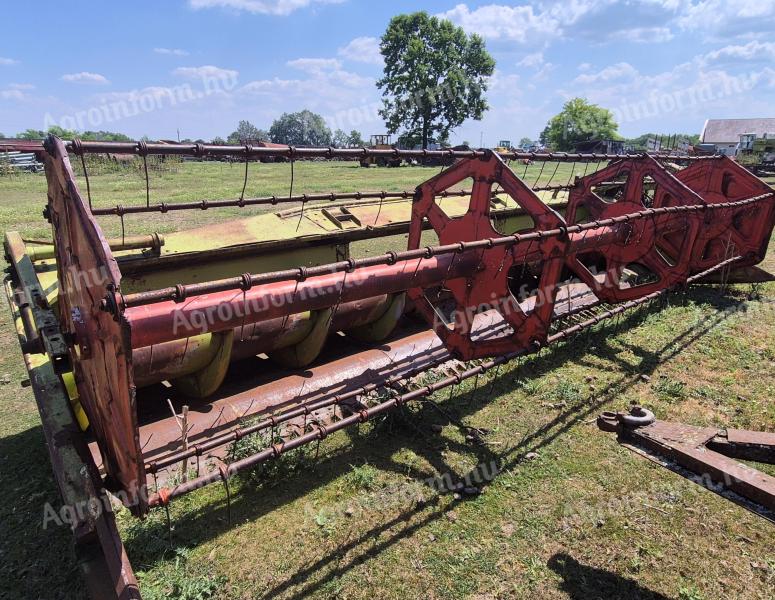 5,1 m-es Claas Dominátor gabona vágóasztal eladó