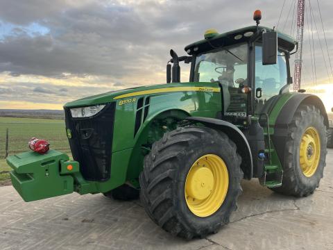 John Deere 8370R