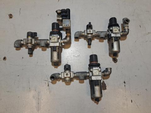 Eladó SMC nyomás csökkentő szelep / nyomás szabályzó AW30-03BE