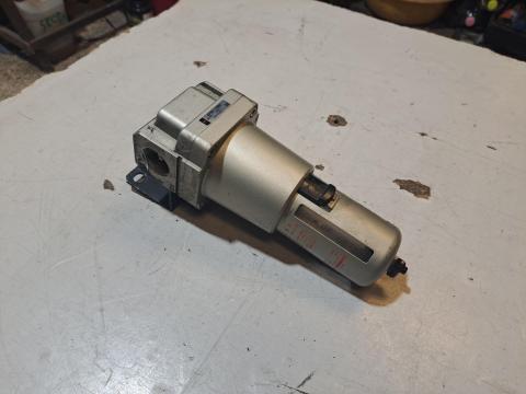 Eladó SMC vízleválasztó szűrő AF60-10BC / víz olaj leválasztó