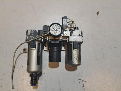 Eladó SMC nyomás csökkentő szabályzó szelep szűrő -kel