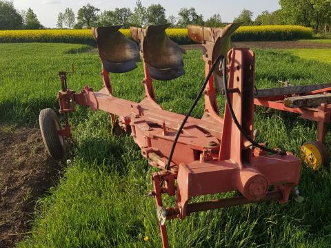 Fortschritt B173 A30 3-as váltvaforgatós eke eladó Fortschritt B173 A30 3-as váltvaforgatós eke eladó