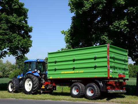 Strautmann STK 1002 – Német minőségű, három oldalra billenthető pótkocsi raktárról, akciós áron Strautmann STK 1002 – Német minőségű, három oldalra billenthető pótkocsi raktárról, akciós áron