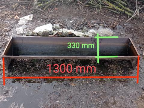 Masszív vas vályú eladó Kiskunfélegyházán (hossz: 1300 mm) Masszív vas vályú eladó Kiskunfélegyházán (hossz: 1300 mm)
