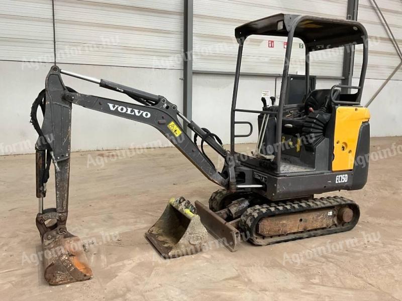 Volvo EC 15 D / 2015 / 2 805 üzemóra / Lízing 20%-tól