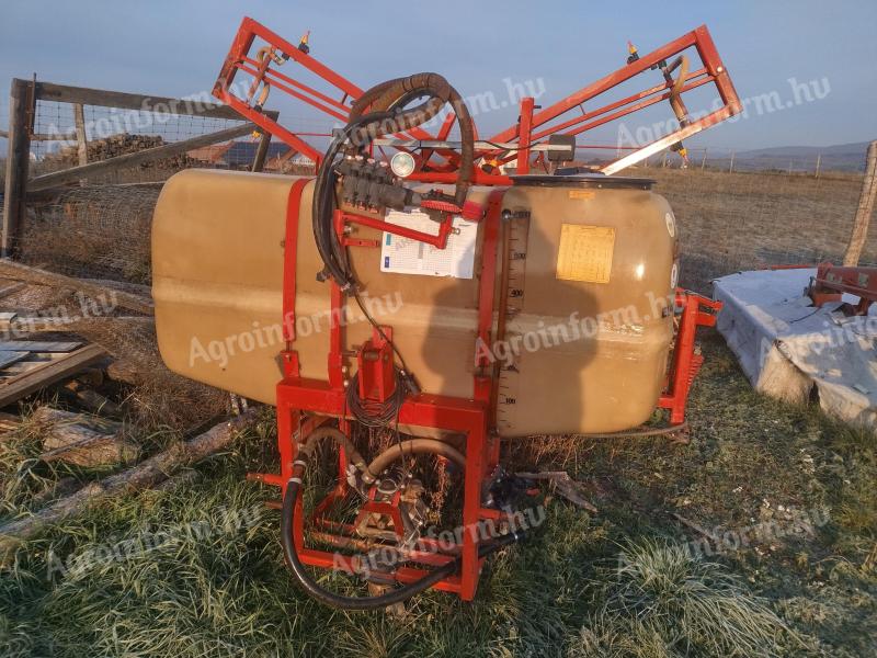 Szántóföldi permetező 600/10 eladó