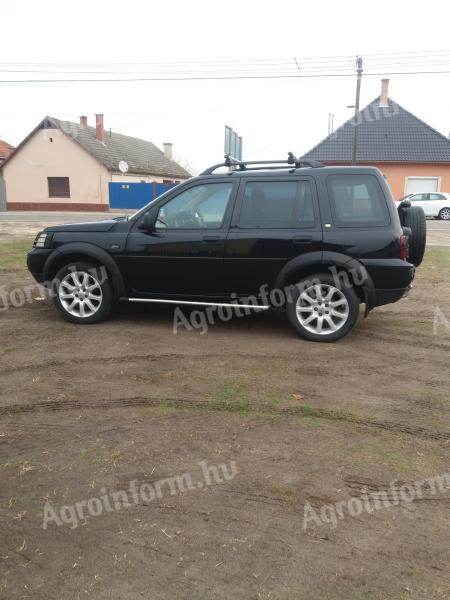 Land Rover Freelander 2.0 dízel, kiváló állapotban, automata váltóval