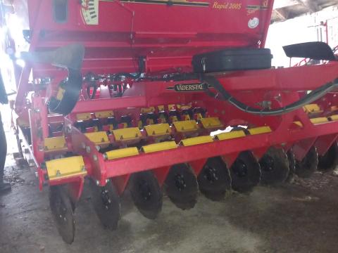 Väderstad Rapid 300S XL vetőgép