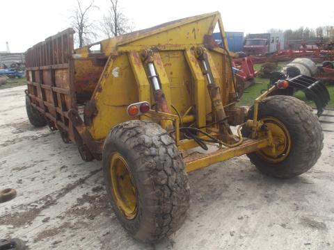 Eladó TG7 szervestrágyaszóró Eladó TG7 szervestrágyaszóró