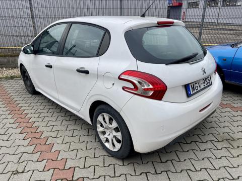 Akció! Peugeot 208 gépkocsi eladó érvényes okmányokkal Akció! Peugeot 208 gépkocsi eladó érvényes okmányokkal
