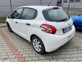 Peugeot 208 gépkocsi eladó érvényes okmányokkal