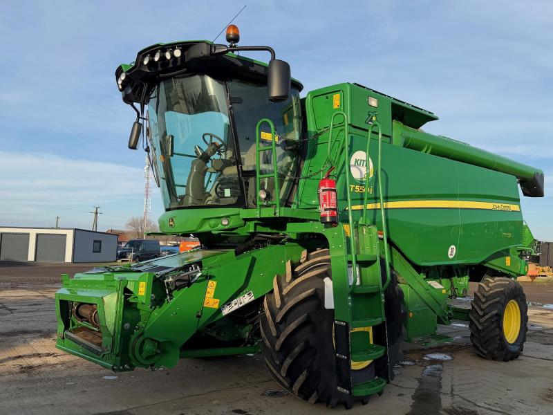 John Deere T550i kombájn, 150 óra John Deere T550i kombájn, 150 óra