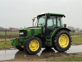 John Deere 5720 traktor