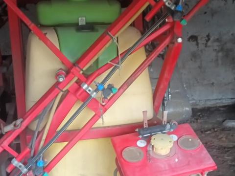 G-JET 1000/18 függesztett szántóföldi permetező eladó G-JET 1000/18 függesztett szántóföldi permetező eladó