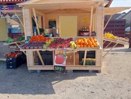 Eladó zöldség-gyümölcs árusító faház