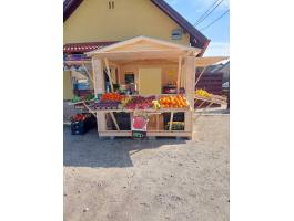 Eladó zöldség-gyümölcs árusító faház