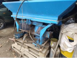 Műtrágyaszóró eladó