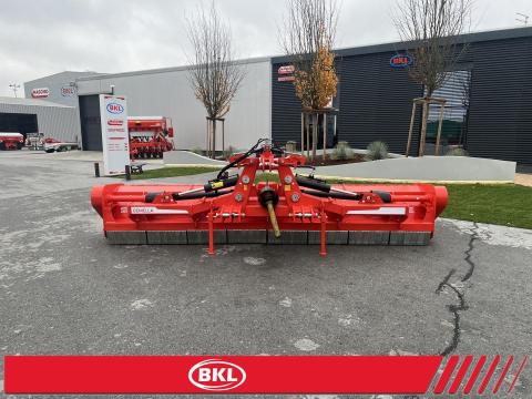 Maschio Gaspardo Gemella 470 HASZNÁLT összecsukható mulcsozó- professzionális szárzúzó Maschio Gaspardo Gemella 470 HASZNÁLT összecsukható mulcsozó- professzionális szárzúzó